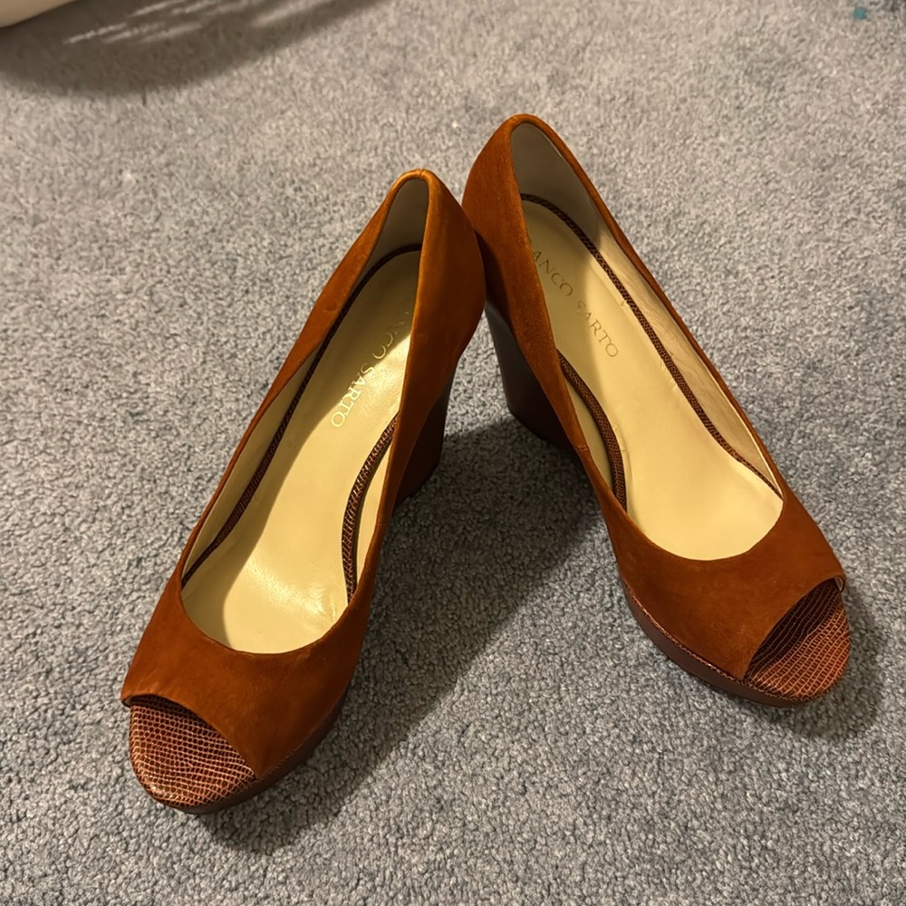 Franco Sarto peep toe, platform wedge, suede shoes.
